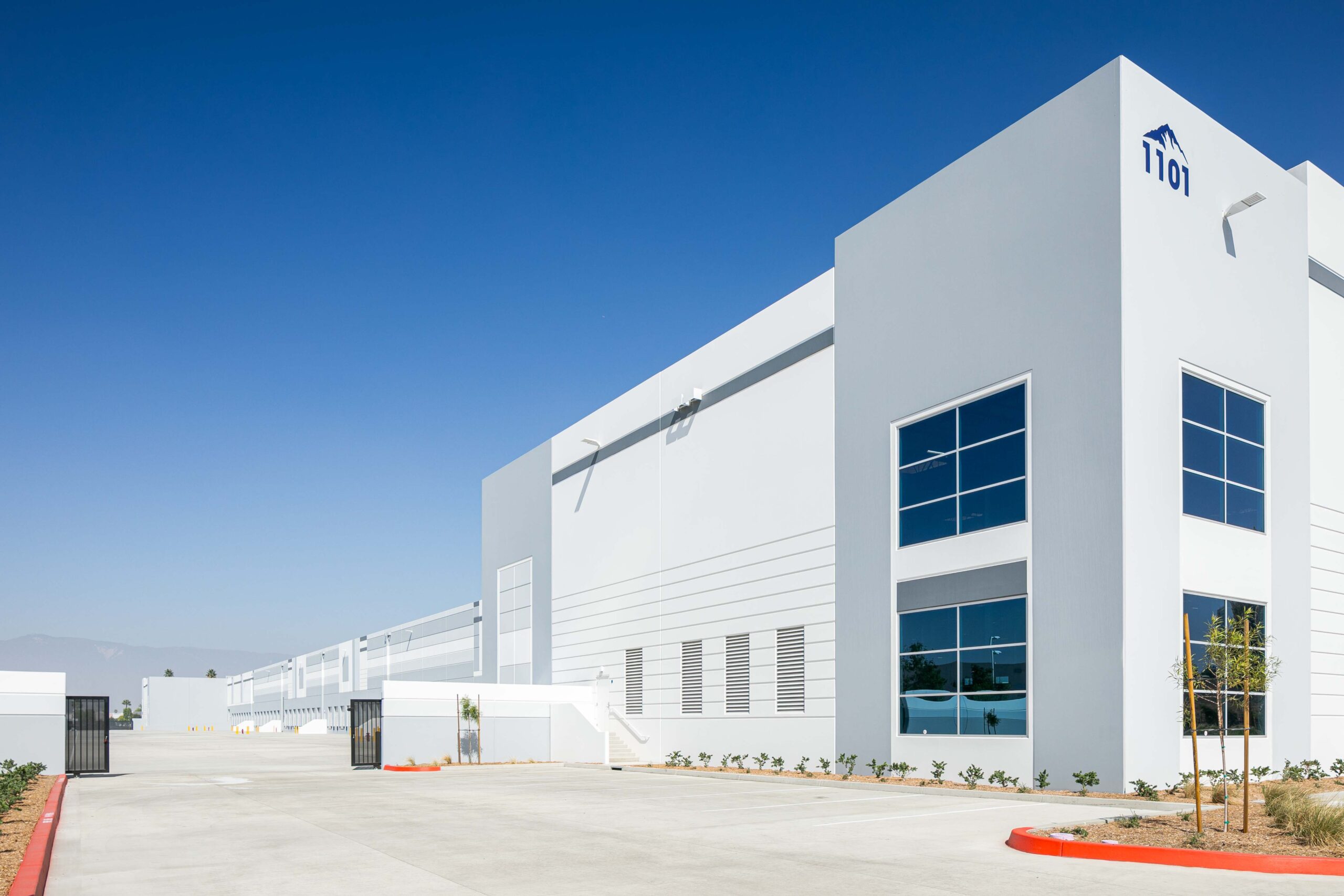 Corner view of Palisade Redlands Logistics Center