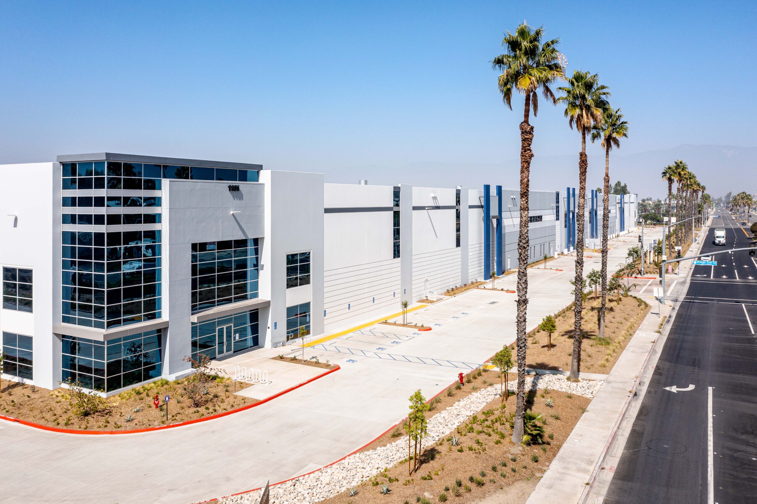Corner view of Palisade Redlands Logistics Center