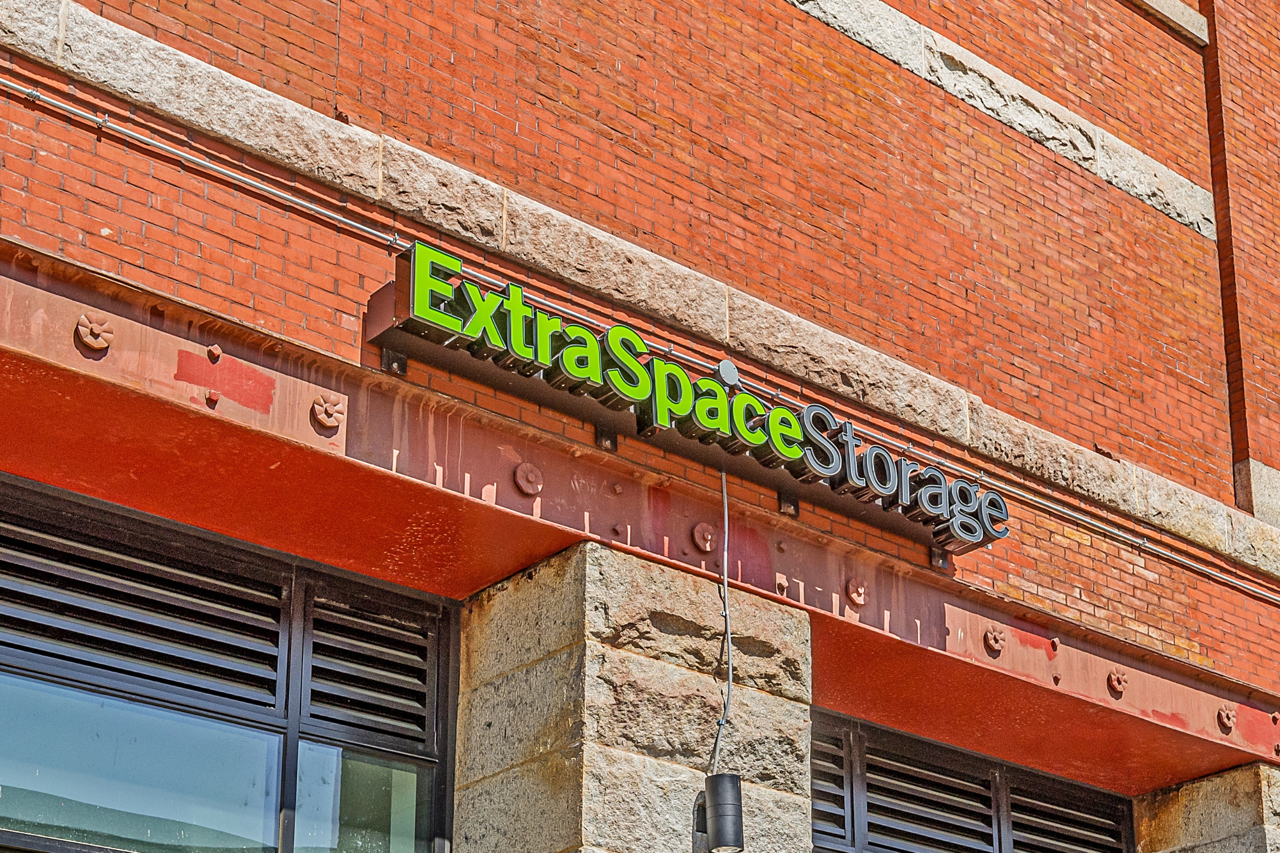 Palisade Northern Liberties Storage Building Exterior