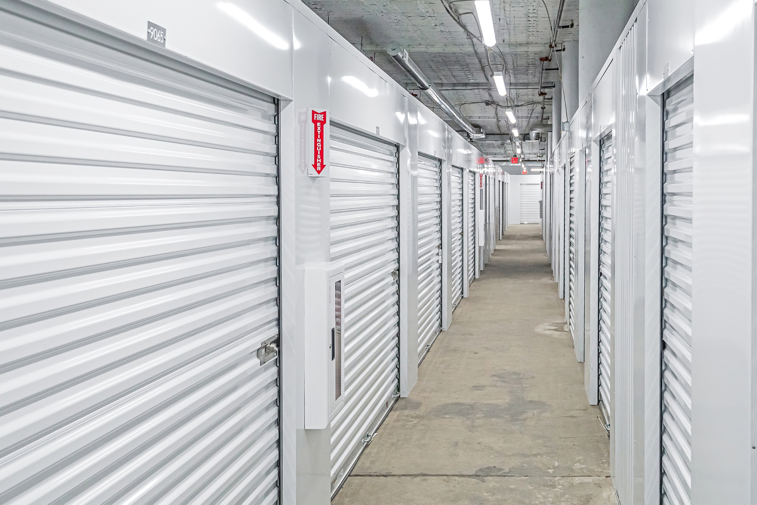 Palisade Spring Garden Storage Hallway